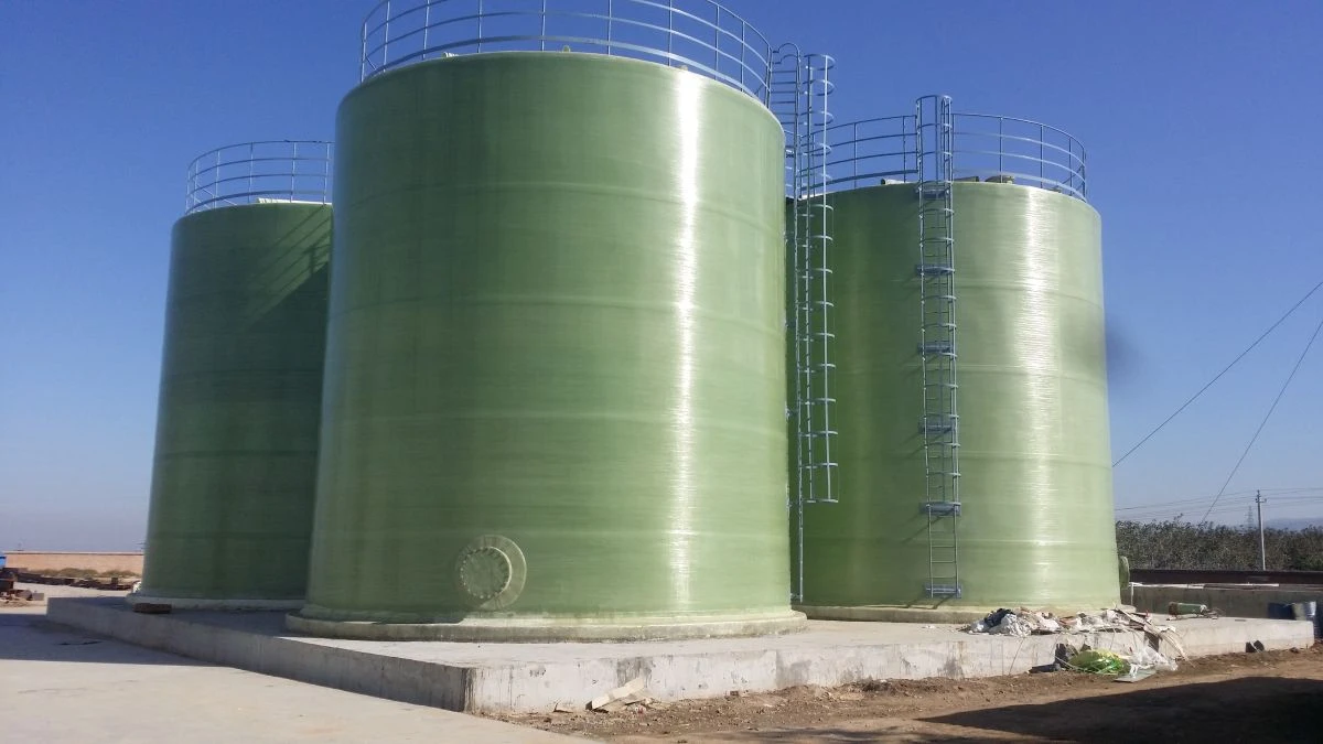 On-site winding of large tanks On-site winding of large tanks